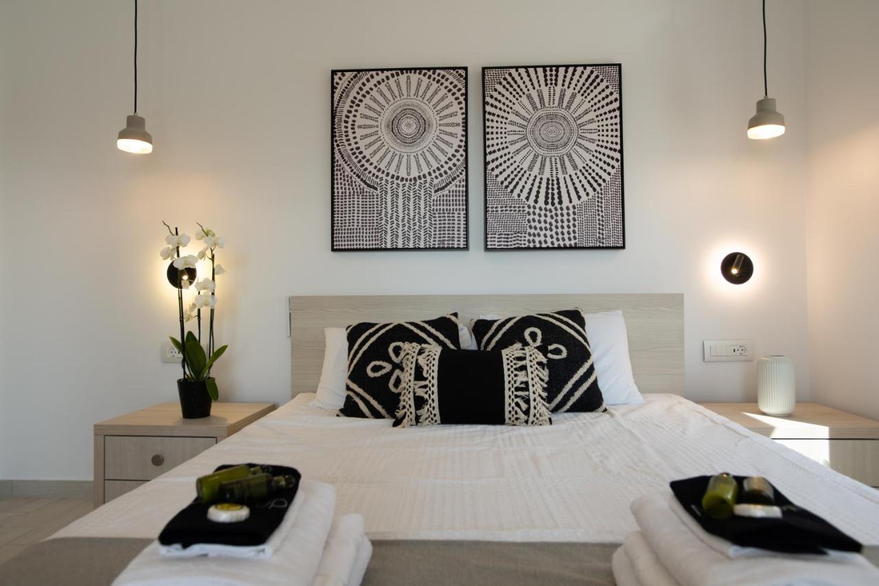 Tiffanys Villas Mykonos Town Bagian luar foto